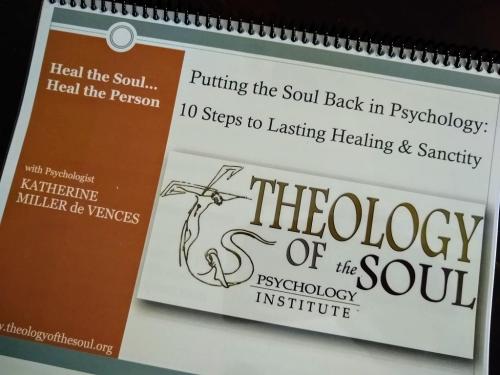 English Course Book: Putting the Soul Back in Psychology: 10 Steps to Lasting Healing and Sanctity